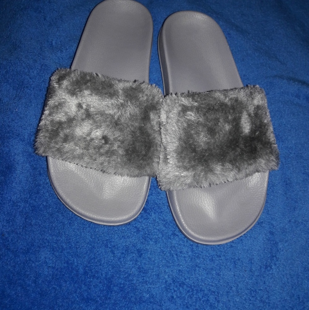 Women's dark gray sandals size 39